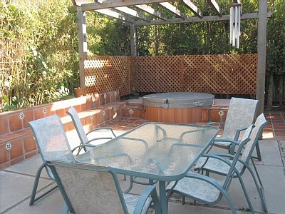 Santa Barbara house rental - Fully enclosed backyard with jacuzzi